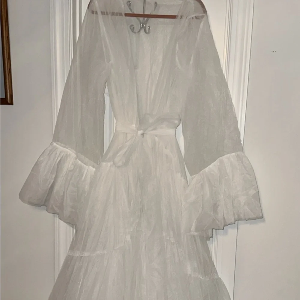Custom Voir bridal robe - Picture 1 of 6